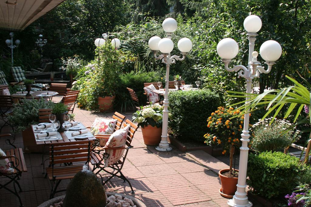 Hotel Wilhelm Busch Norderstedt Buitenkant foto
