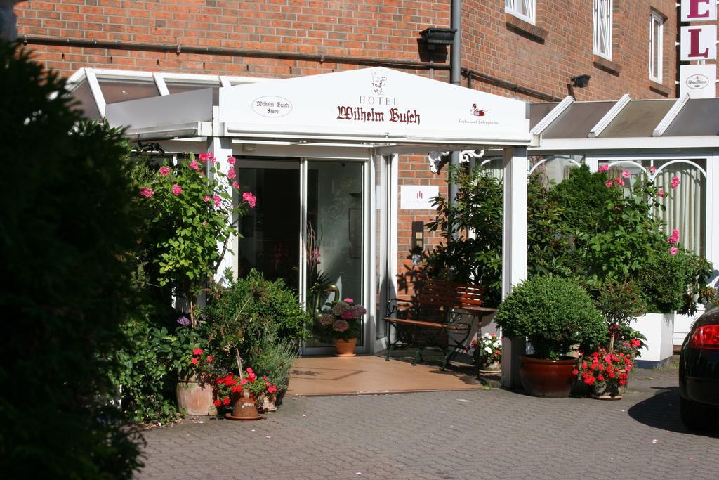 Hotel Wilhelm Busch Norderstedt Buitenkant foto