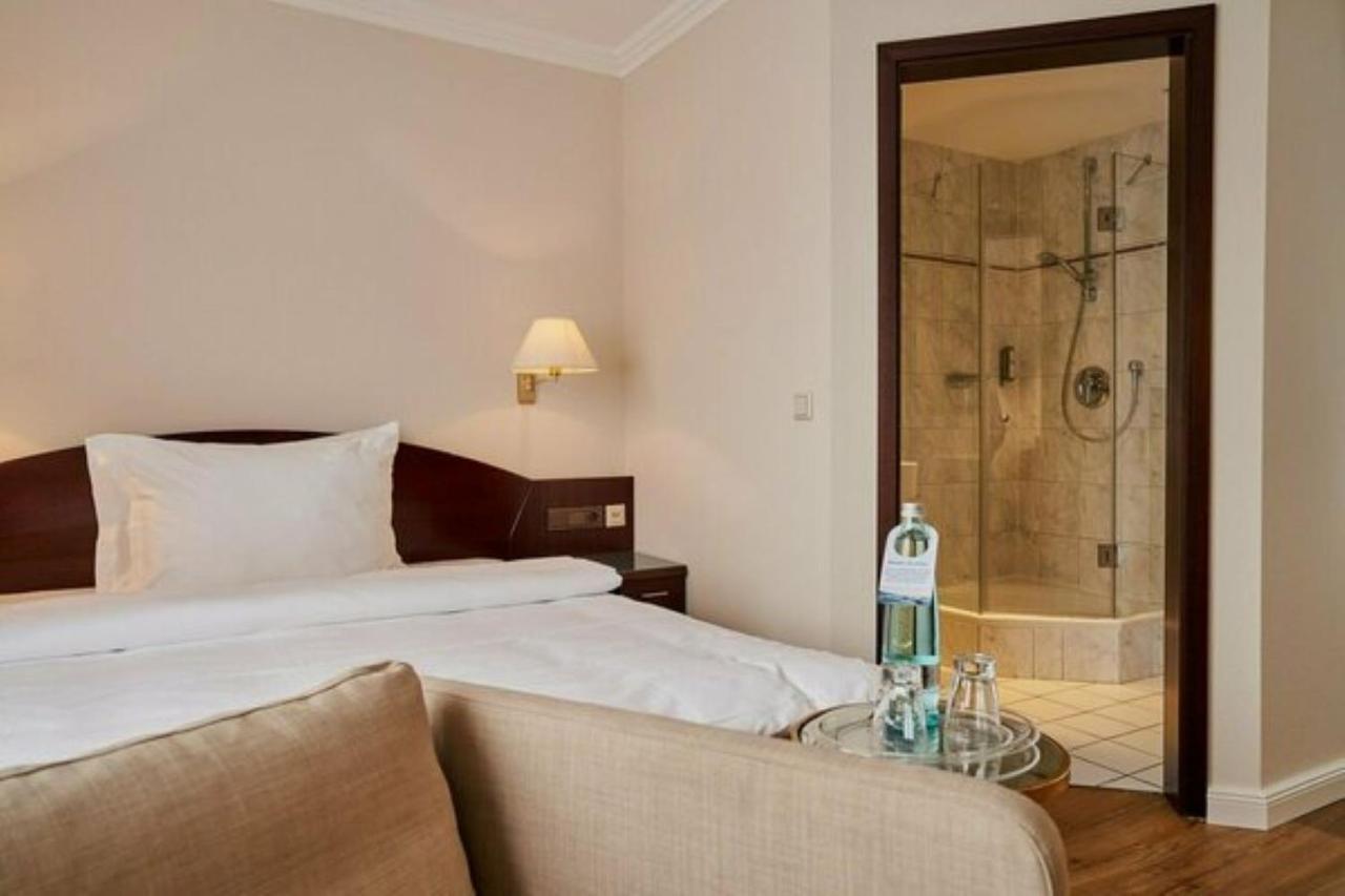 Hotel Wilhelm Busch Norderstedt Buitenkant foto